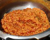 A picture of step 6 of Gajar- beetroot halwa in pressure cooker.