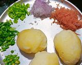 चिझी पॅटीस (Cheese Patties Recipe In Marathi) रेसिपी स्टेप 1 फोटो 