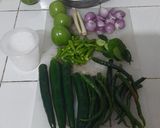 Foto langkah ke 1 dari resep Ayam Goreng Sambal Hijau khas Padang.