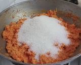 गाजर हलवा (gajar halwa recipe in marathi) रेसिपी स्टेप 3 फोटो 