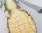 Gambar langkah 1 resipi Pineapple shrimp fried rice.
