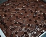 Foto langkah ke 8 dari resep Brownies Chocochips Panggang Shiny Crust.