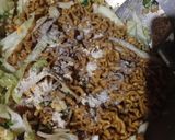 Foto langkah ke 5 dari resep Mie Goreng Jawa.