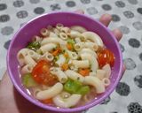 Foto langkah ke 2 dari resep Vegetable soup with macaron.