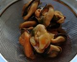 Foto del paso 3 de la receta Ensaladilla de mejillones en escabeche