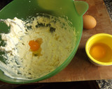 Foto del paso 1 de la receta: Bizcocho nevado de castaña con pepitas de chocolate y castañas almibaradas