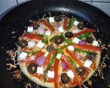 વેજ ચીઝ પીઝા (Veg. Cheese Pizza Recipe In Gujarati) રેસીપી સ્ટેપ3ફોટો