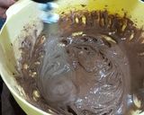 Foto del paso 2 de la receta: Bizcochuelo marmolado & chispitas de choco😍
