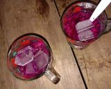 Foto langkah ke 3 dari resep Jus Buah Naga Simpel Tanpa Blender.