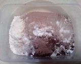 Foto langkah ke 1 dari resep Muffin Cokelat Kukus Tanpa Telur.
