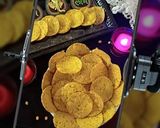 A picture of step 8 of Besan Methi Puri with Puri Chaat.