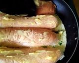 Foto langkah ke 6 dari resep Roti John pake Roti Hot Dog.
