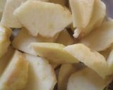 A picture of step 1 of Apple banana Milkshake🍎🍌.