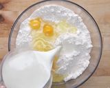 A picture of step 3 of Breakfast sandwich.