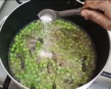 A picture of step 3 of Simple Peas Rice.