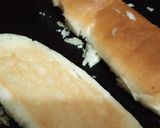 A picture of step 2 of Sausage burger.