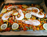 Foto del paso 3 de la receta: Espaguetis con verduras y gambones (horno)