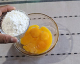 Foto del paso 7 de la receta: Croquembouche (masa choux y crema pastelera)