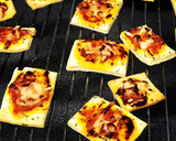 Foto del paso 4 de la receta: Pan pizza mini 🍕🍕🍕🍕(tipo regañá)