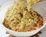 Foto langkah ke 5 dari resep Martabak Mie.