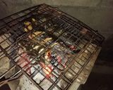 รูปขั้นตอนการทำที่ 2 ของ ลาบหลนปลาดุกย่าง