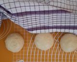 Foto langkah ke 3 dari resep Cheese & Sausage Streusel Bread.