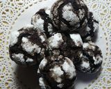 Foto langkah ke 6 dari resep 54. Brownie Crinkle Cookies.