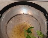 A picture of step 2 of Sabudana khichdi.