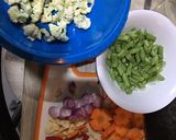 Foto langkah ke 1 dari resep Tumis Kembang Kol.