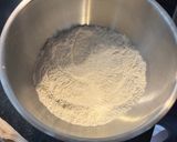 A picture of step 1 of Classic Crêpes.
