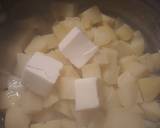 Golden Mashed Potatoes and Beef Square Gravy recipe step 2 photo