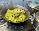Foto langkah ke 6 dari resep Tumis Labu Siam.