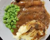 A picture of step 6 of My Sausage & Leek in Beer.