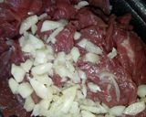Hình bước làm 3 của món Nui Xào Bò Trứng