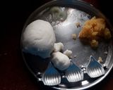 उकडीचे मोदक (ukadiche modak recipe in marathi) रेसिपी स्टेप 3 फोटो 