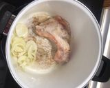 Foto del paso 1 de la receta: Arroz de rape, gambas y congrio con alioli 🦐