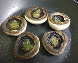Foto del paso 2 de la receta: Champiñones a la plancha con jamón