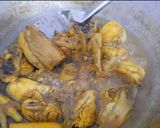 Foto langkah ke 3 dari resep Ayam Ungkep Bumbu Kuning,tinggal goreng.