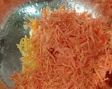 A picture of step 1 of Gajar Halwa.