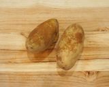 A picture of step 1 of Japanese meat and potato stew or Nikujaga (肉じゃが).