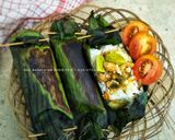 Foto langkah ke 5 dari resep Nasi bakar ayam suwir pete.