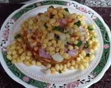 A picture of step 4 of Crunchy boondi salad.