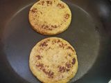 Arepa de plátano maduro con harina de avena y linaza