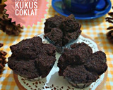 Foto langkah ke 6 dari resep Bolu Kukus Coklat Mekar, tanpa Mixer tanpa Telur.