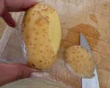 A picture of step 1 of Hassleback Potato.