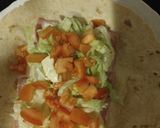 Foto del paso 3 de la receta Wrap de pavo y queso fácil y rápido