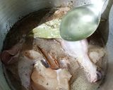 A picture of step 4 of Chicken Clear Soup.