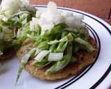 Foto del paso 6 de la receta: Arepas🌽🍘 con salsa verde🌶 picante y queso🧀...🤔😊😋