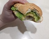 A picture of step 5 of Avocado on a bun.