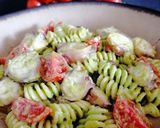 Foto del paso 5 de la receta: Ensalada de fusilli y pulpo con pesto de canónigos